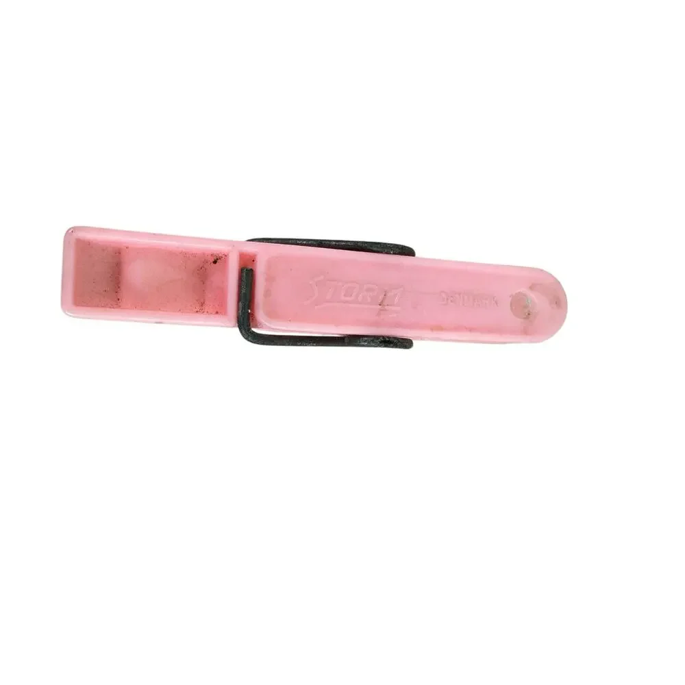 Vintage Storm‎ Pale Pink Plastic Clothes Pin Metal Spring